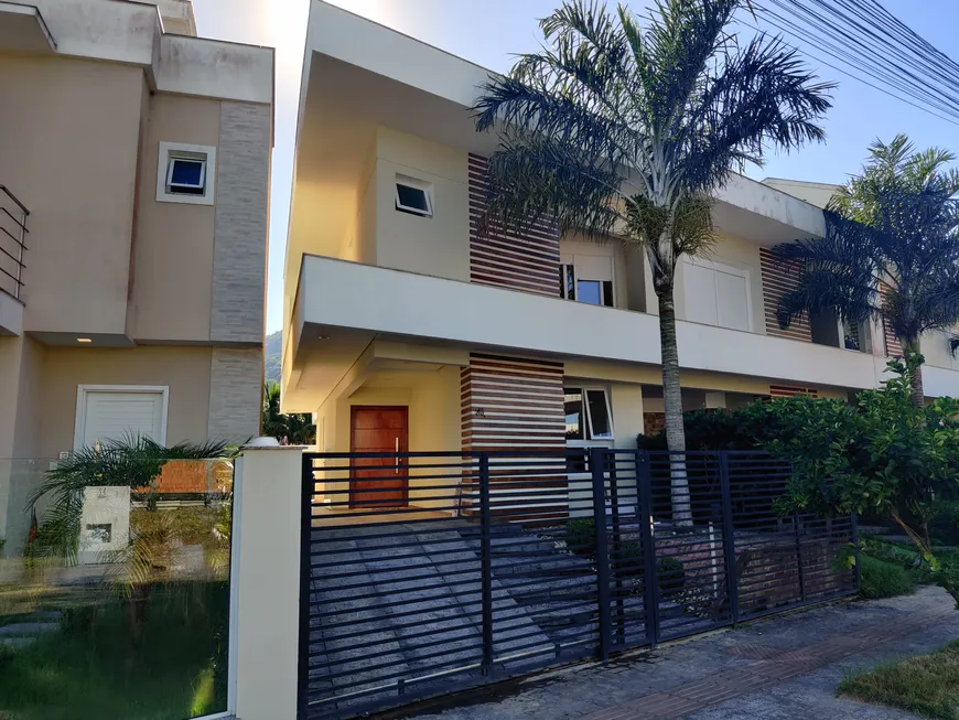 Foto 1 de Casa com 3 Quartos à venda, 139m² em Cachoeira do Bom Jesus, Florianópolis