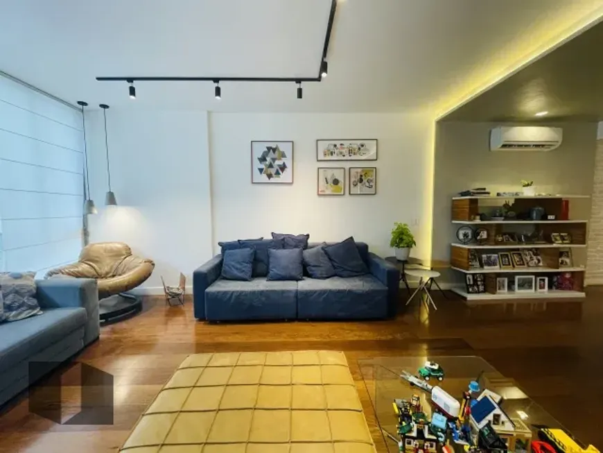 Foto 1 de Apartamento com 3 Quartos à venda, 155m² em Leblon, Rio de Janeiro