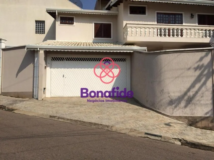 Foto 1 de Sobrado com 3 Quartos à venda, 200m² em Vila Galvao, Jundiaí