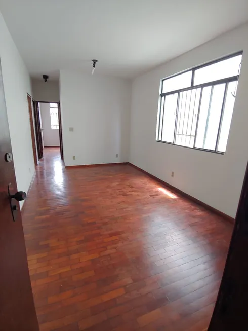 Foto 1 de Apartamento com 3 Quartos para alugar, 80m² em Santa Efigênia, Belo Horizonte