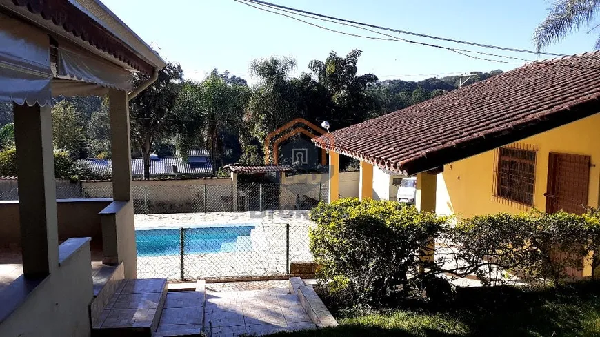 Foto 1 de Fazenda/Sítio com 2 Quartos à venda, 138m² em Ivoturucaia, Jundiaí