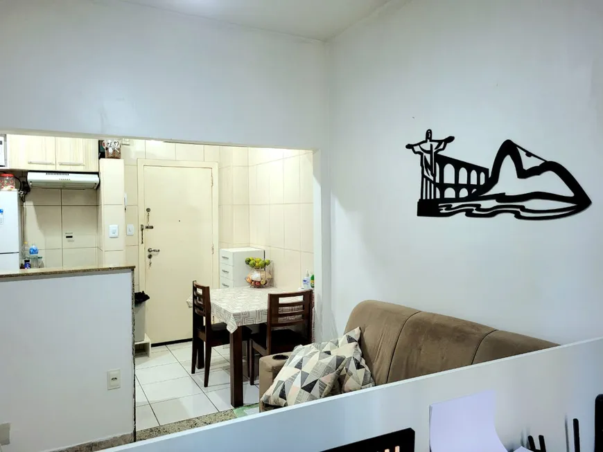 Foto 1 de Apartamento com 1 Quarto à venda, 42m² em Centro, Rio de Janeiro