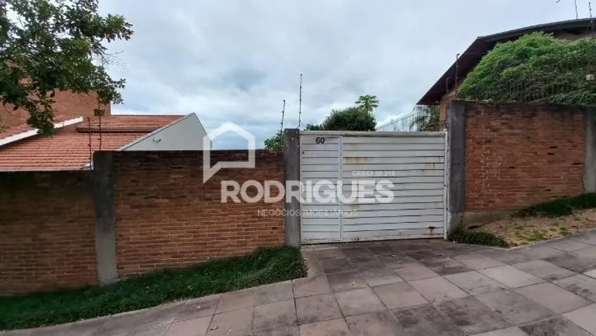 Foto 1 de Lote/Terreno à venda, 351m² em Independencia, São Leopoldo