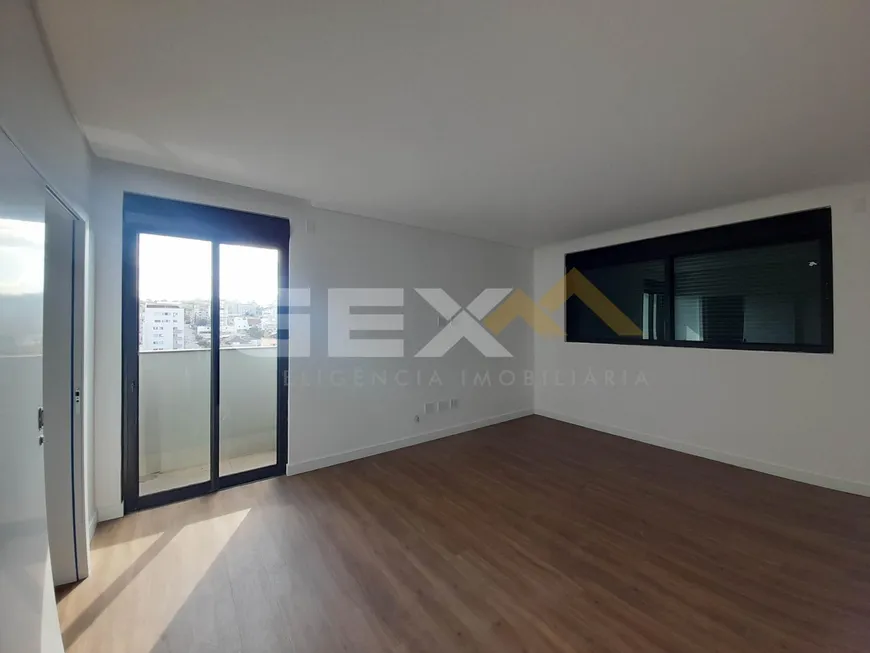 Foto 1 de Apartamento com 4 Quartos à venda, 199m² em Sao Sebastiao, Divinópolis