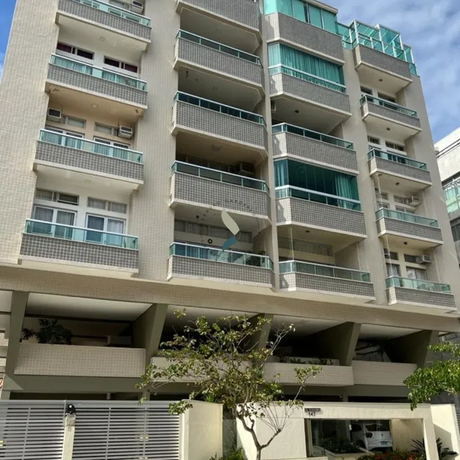 Foto 1 de Apartamento com 4 Quartos à venda, 140m² em Praia do Forte, Cabo Frio
