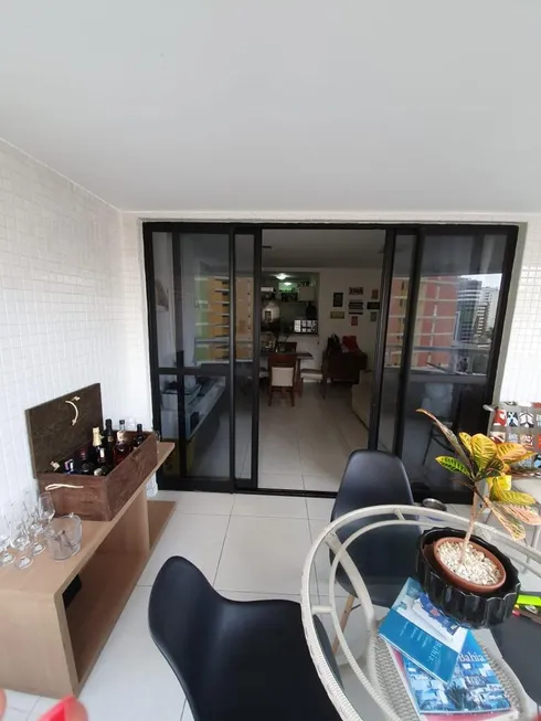 Foto 1 de Apartamento com 2 Quartos à venda, 70m² em Pituba, Salvador