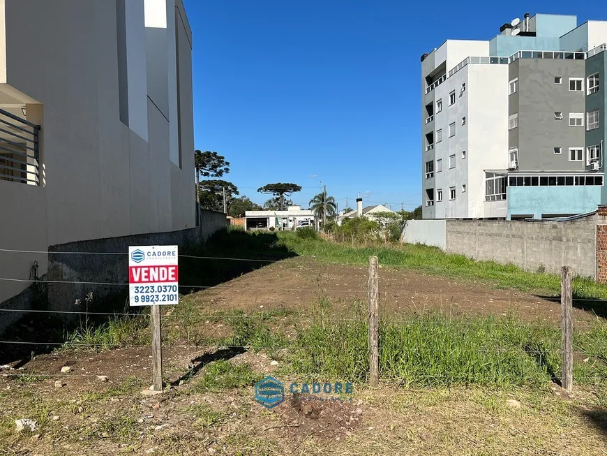 Foto 1 de Lote/Terreno à venda, 371m² em Planalto, Caxias do Sul