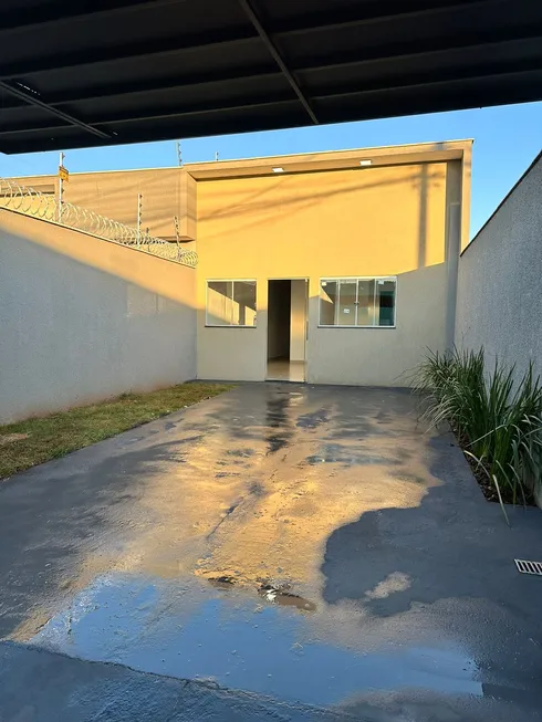 Foto 1 de Casa com 3 Quartos à venda, 77m² em Setor Dona Gercina, Rio Verde