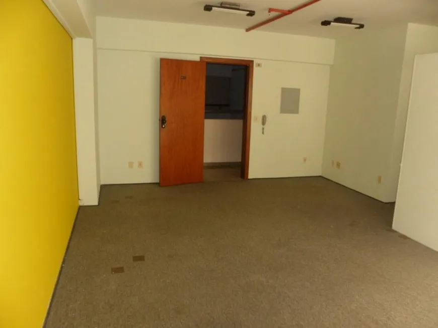 Foto 1 de Sala Comercial para alugar, 42m² em Cambuí, Campinas