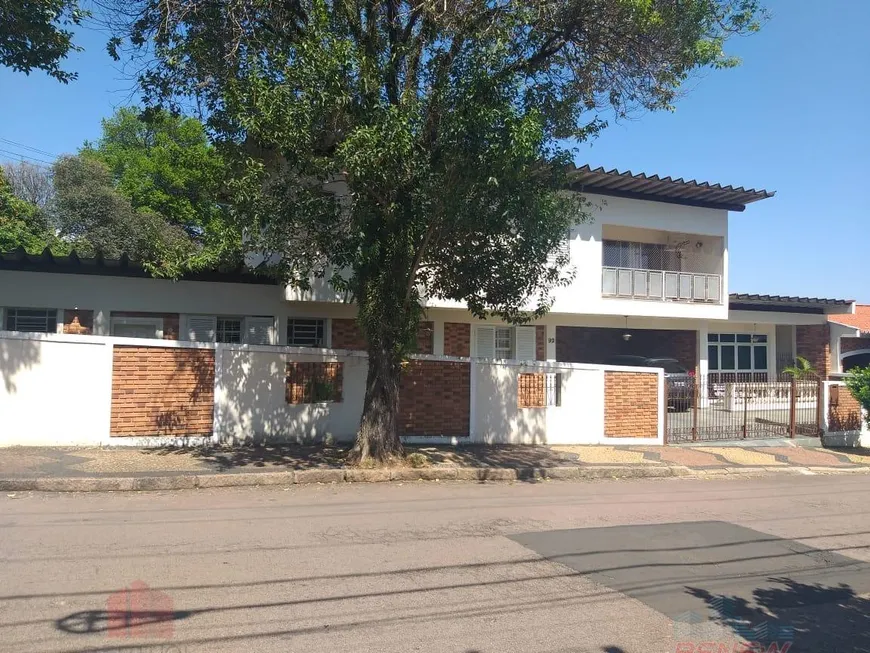 Foto 1 de Casa com 4 Quartos à venda, 320m² em Vila Sao Luiz, Valinhos