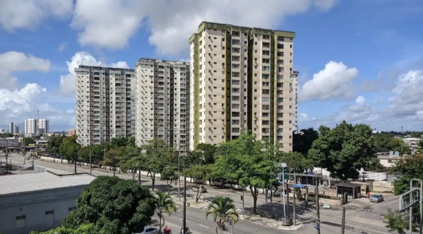 Foto 1 de Apartamento com 2 Quartos à venda, 60m² em Várzea, Recife