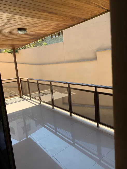 Foto 1 de Apartamento com 3 Quartos à venda, 142m² em Jardim Guanabara, Rio de Janeiro