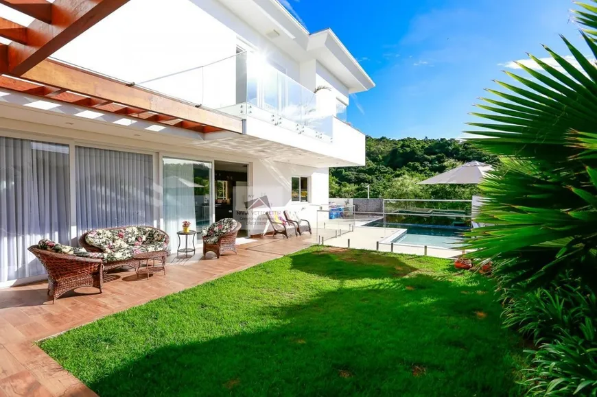 Foto 1 de Casa com 4 Quartos à venda, 504m² em Córrego Grande, Florianópolis