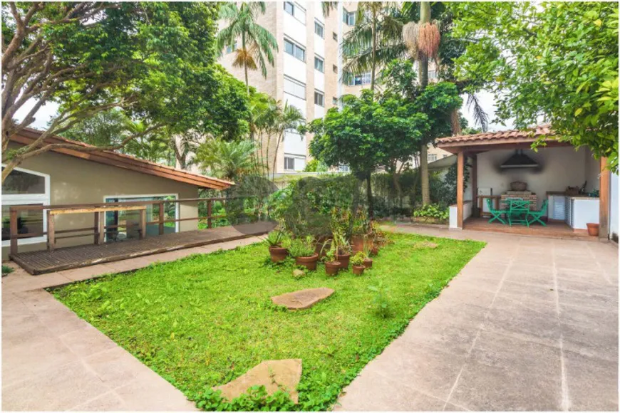 Foto 1 de Casa de Condomínio com 3 Quartos à venda, 316m² em Granja Julieta, São Paulo