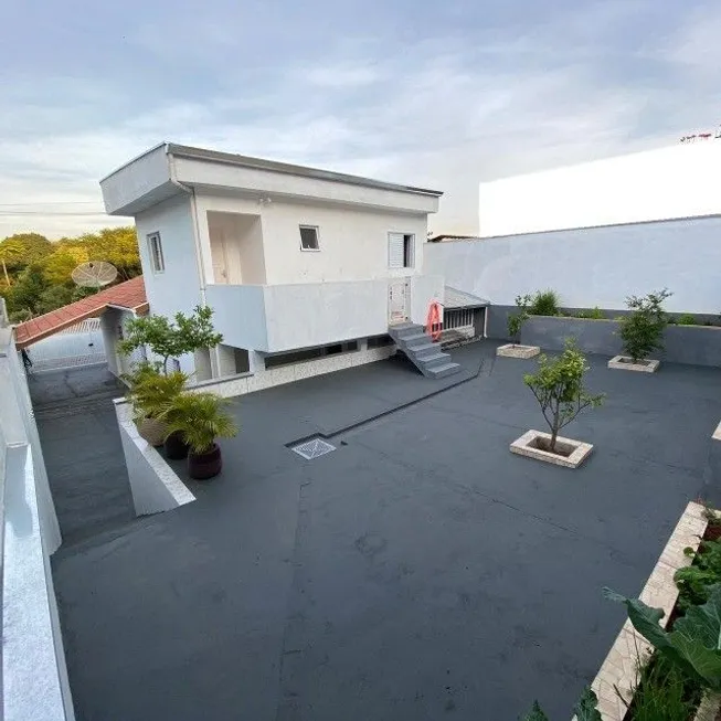 Foto 1 de Casa com 4 Quartos à venda, 160m² em Tulipas, Jundiaí