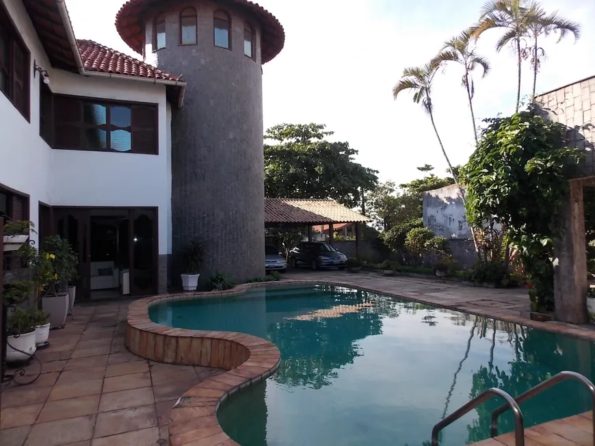 Foto 1 de Casa com 5 Quartos à venda, 650m² em Ilha do Boi, Vitória