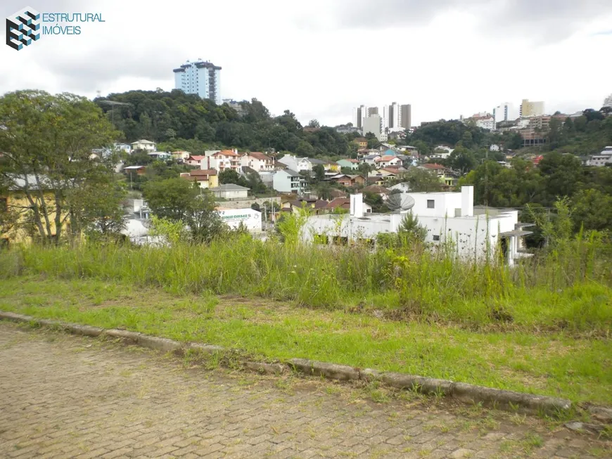 Foto 1 de Lote/Terreno à venda, 360m² em Planalto, Caxias do Sul