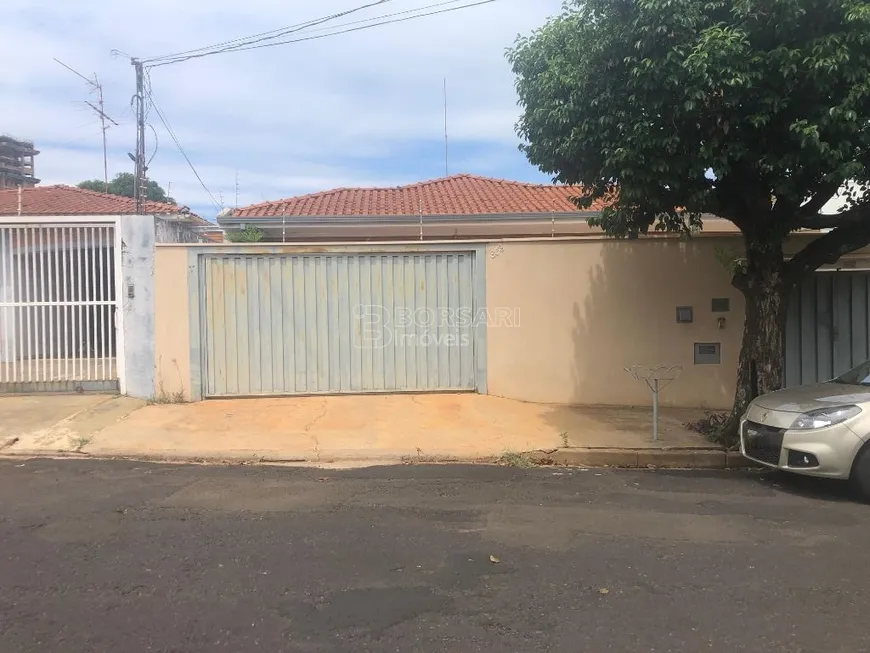 Foto 1 de Casa com 3 Quartos à venda, 184m² em Vila Harmonia, Araraquara