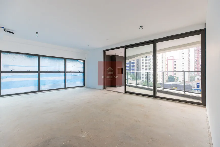 Foto 1 de Apartamento com 3 Quartos à venda, 154m² em Vila Olímpia, São Paulo