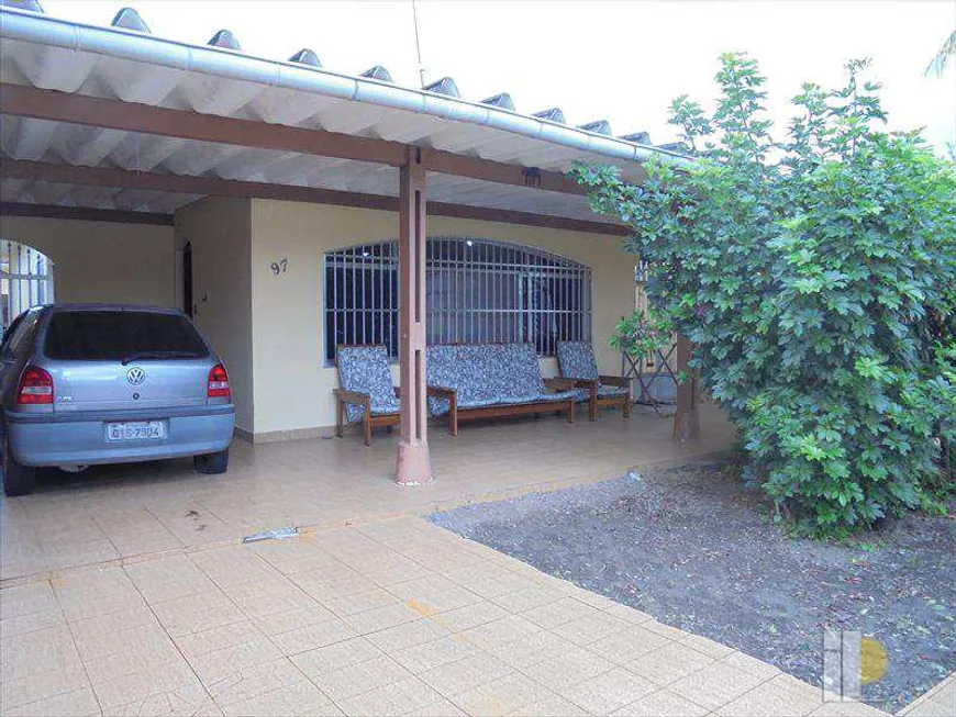 Foto 1 de Casa com 3 Quartos à venda, 183m² em Solemar, Praia Grande