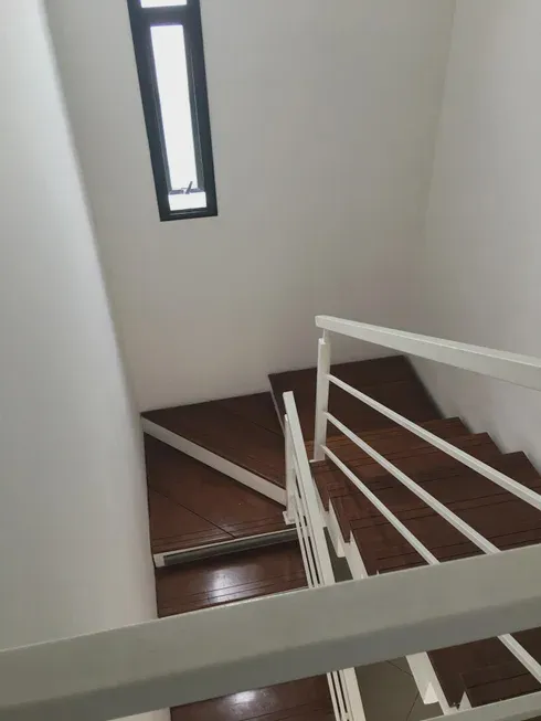 Foto 1 de Casa com 3 Quartos à venda, 200m² em Jardim Maria Rosa, Taboão da Serra