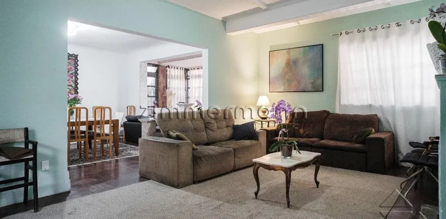 Foto 1 de Casa com 4 Quartos à venda, 240m² em Santa Cecília, São Paulo