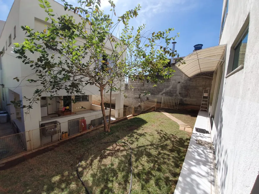 Foto 1 de Casa com 4 Quartos à venda, 500m² em Santa Tereza, Belo Horizonte
