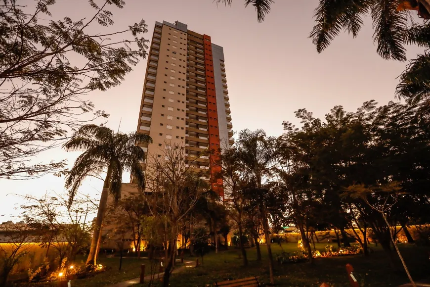 Foto 1 de Apartamento com 3 Quartos à venda, 137m² em Cidade Jardim, Uberlândia