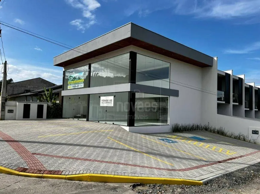Foto 1 de Sala Comercial à venda, 97m² em Profipo, Joinville