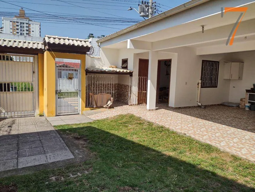 Foto 1 de Imóvel Comercial com 4 Quartos para alugar, 235m² em Passa Vinte, Palhoça