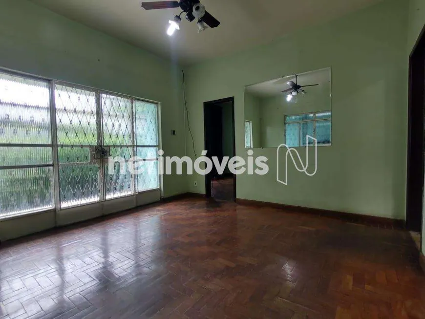 Foto 1 de Casa com 3 Quartos à venda, 210m² em Dom Bosco, Belo Horizonte