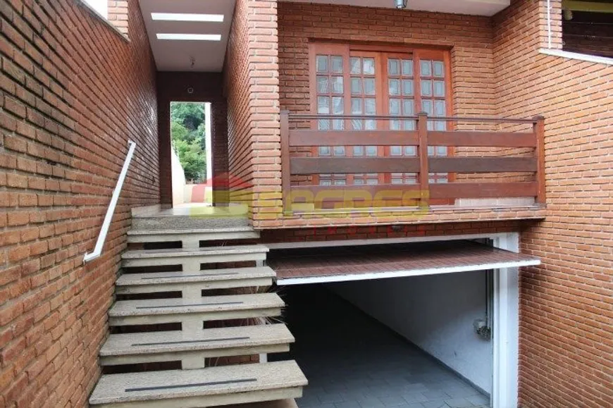 Foto 1 de Casa com 3 Quartos à venda, 300m² em Vila Irmãos Arnoni, São Paulo