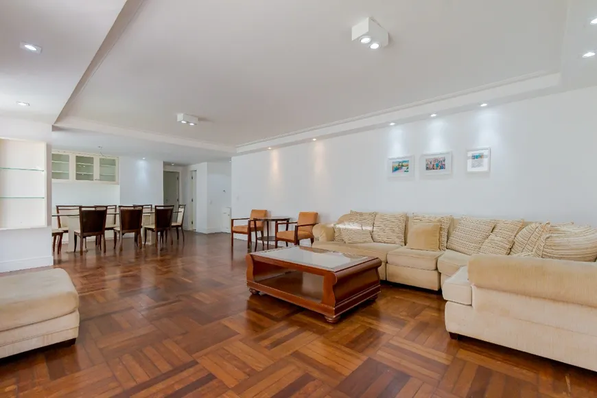 Foto 1 de Apartamento com 4 Quartos à venda, 180m² em Santa Cecília, São Paulo