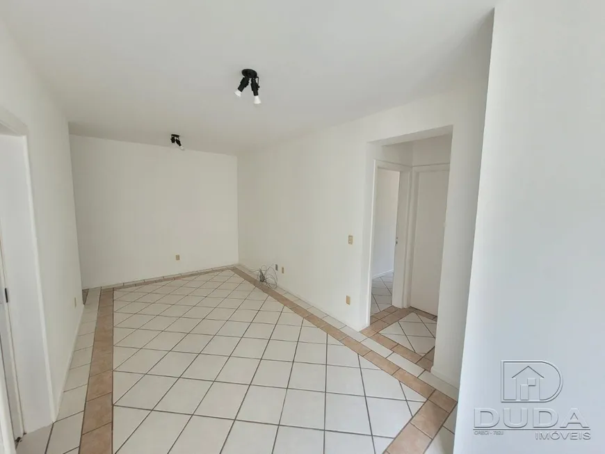 Foto 1 de Apartamento com 2 Quartos para alugar, 68m² em Agronômica, Florianópolis