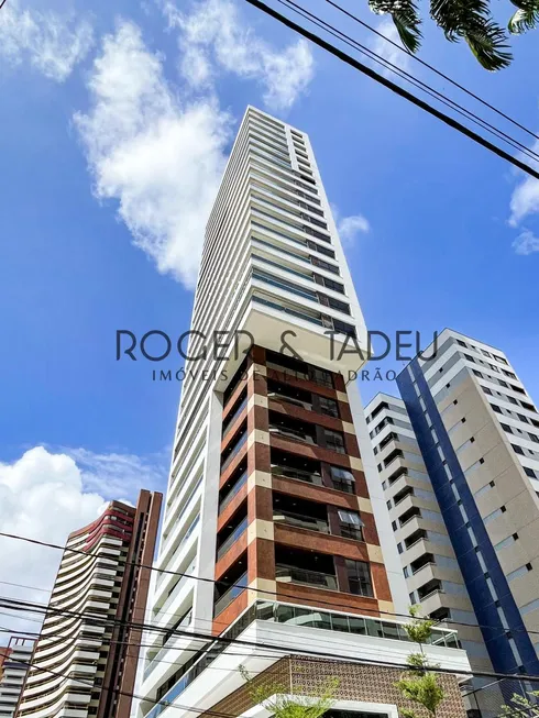 Foto 1 de Apartamento com 4 Quartos à venda, 247m² em Meireles, Fortaleza