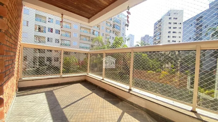 Foto 1 de Apartamento com 4 Quartos à venda, 200m² em Jardim Ampliação, São Paulo