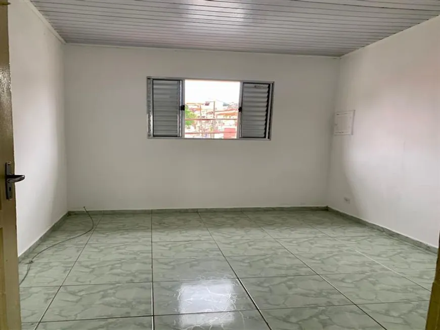 Foto 1 de Casa com 2 Quartos para alugar, 48m² em Vila do Encontro, São Paulo