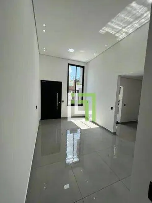 Foto 1 de Casa com 2 Quartos à venda, 75m² em Jardim Vale Verde, Jundiaí
