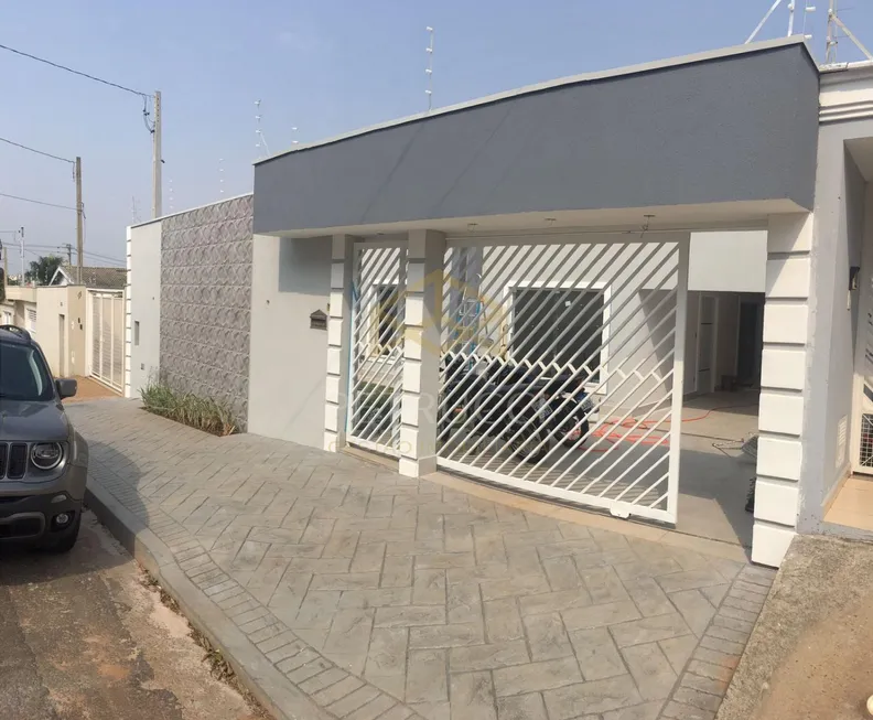 Foto 1 de Casa com 4 Quartos à venda, 220m² em Chácara Machadinho I, Americana