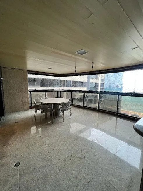 Foto 1 de Apartamento com 4 Quartos à venda, 329m² em Jatiúca, Maceió