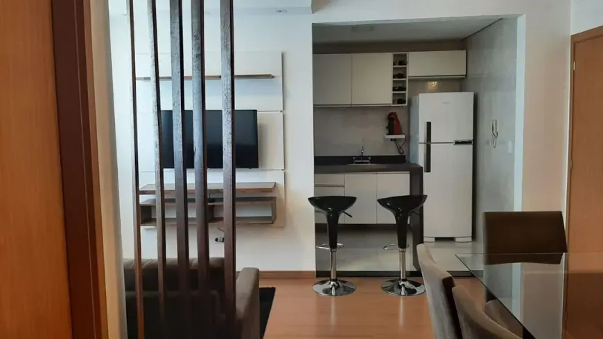 Foto 1 de Apartamento com 1 Quarto à venda, 45m² em Gleba Palhano, Londrina