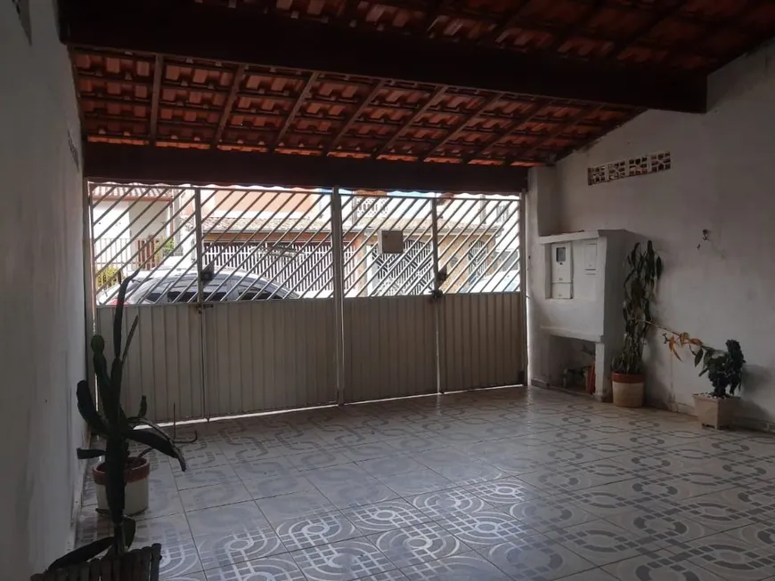 Foto 1 de Casa com 2 Quartos à venda, 70m² em Jardim Del Rey, São José dos Campos