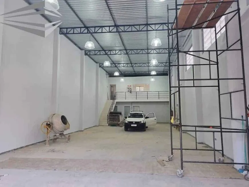 Foto 1 de Galpão/Depósito/Armazém para alugar, 247m² em Centro, Vargem Grande Paulista