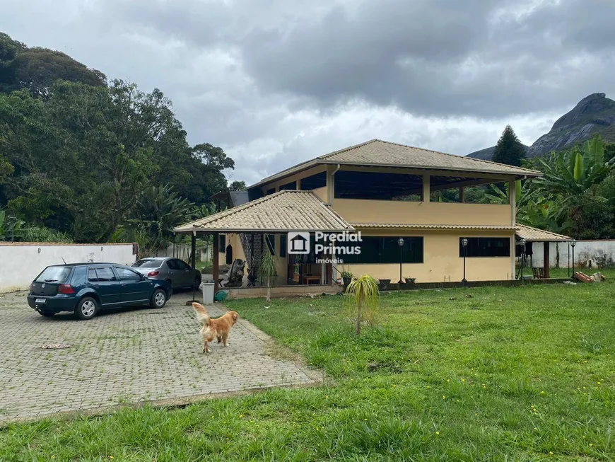 Foto 1 de Casa com 3 Quartos à venda, 374m² em Córrego Dantas, Nova Friburgo