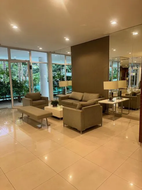 Foto 1 de Apartamento com 3 Quartos para alugar, 173m² em Vila Uberabinha, São Paulo
