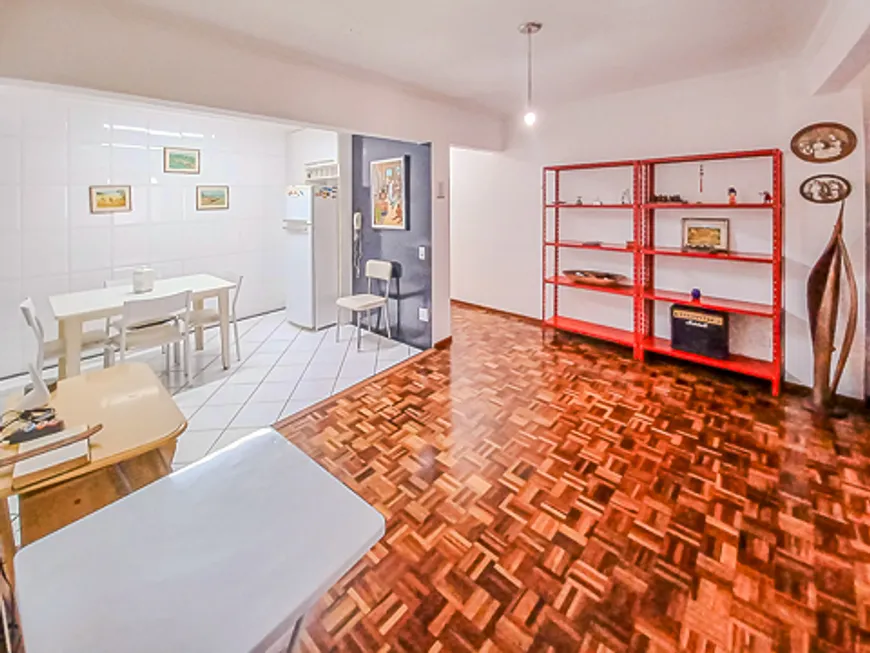 Foto 1 de Apartamento com 3 Quartos à venda, 128m² em Cerqueira César, São Paulo