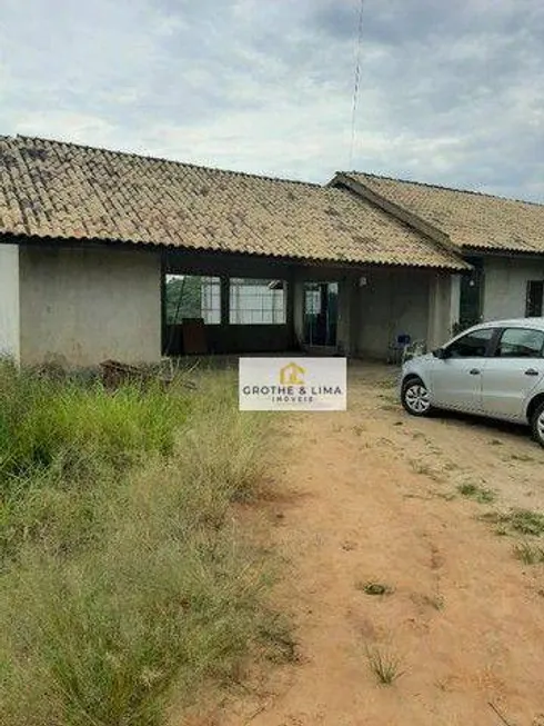 Foto 1 de Fazenda/Sítio com 2 Quartos à venda, 300m² em Putim, São José dos Campos