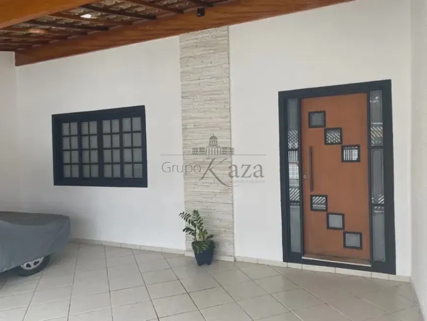 Foto 1 de Casa com 3 Quartos à venda, 152m² em Centro, Jacareí