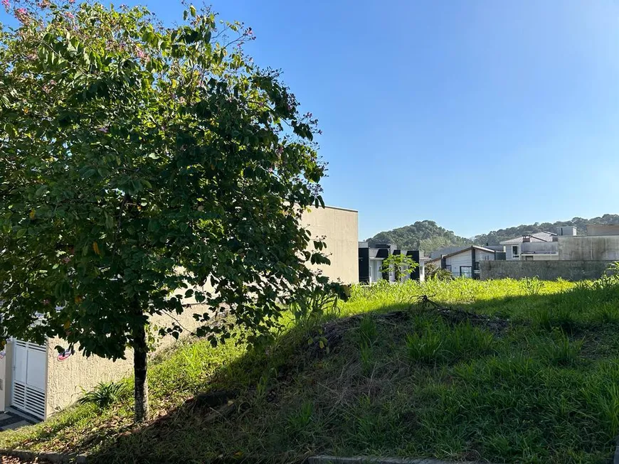 Foto 1 de Lote/Terreno à venda, 400m² em Glória, Joinville