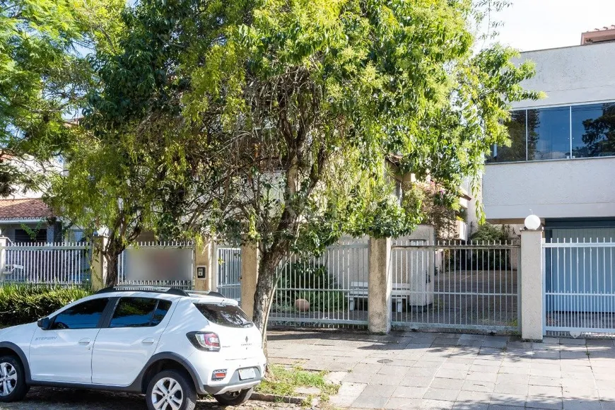 Foto 1 de Casa de Condomínio com 3 Quartos à venda, 195m² em Vila Assunção, Porto Alegre